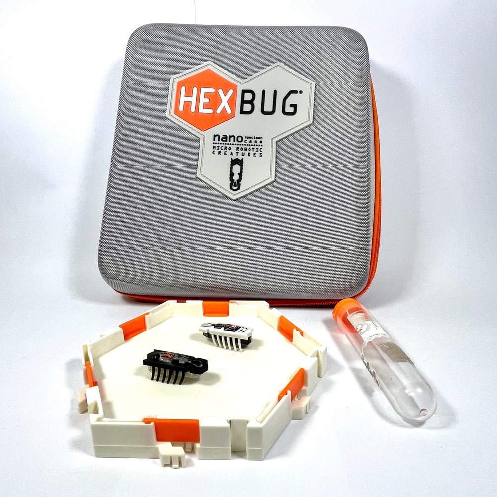 HEXBUG Nano Specimen Case Lot Tested Working 2 Robotic Bugs 1 Habitat Cell Box
